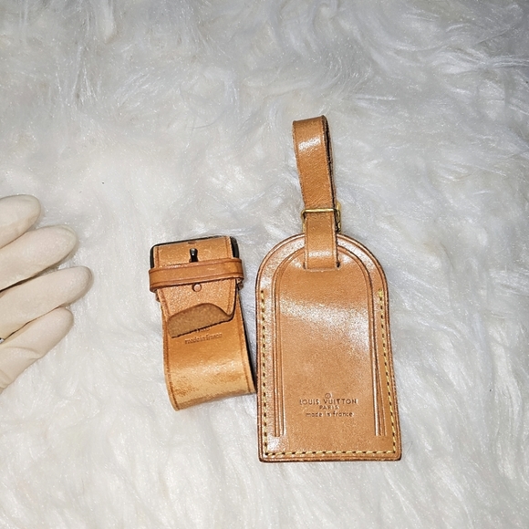 Louis Vuitton Handbags - Authentic Louis Vuitton Tag and Poignet
